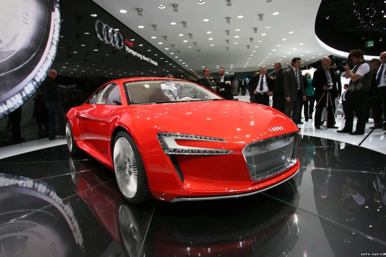 Audi R8 e-tron 2012 года