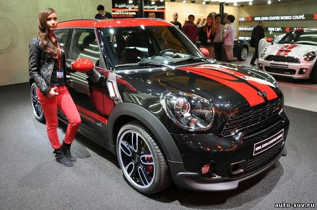 Прототип кроссовера Mini JCW