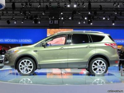 Кроссовер Ford Escape 2013 года