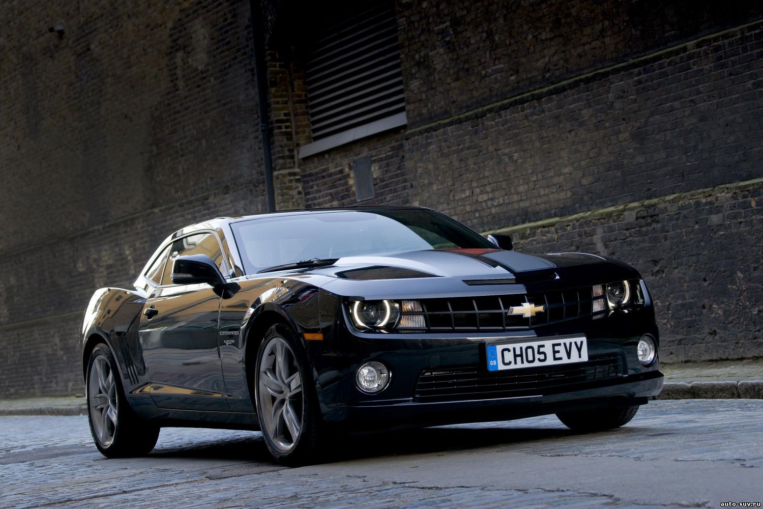 Настоящий мускулкар Chevrolet Camaro 2013