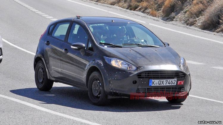 Шпионский снимок Ford Fiesta RS