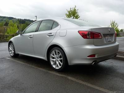 Lexus IS 250 2012 года