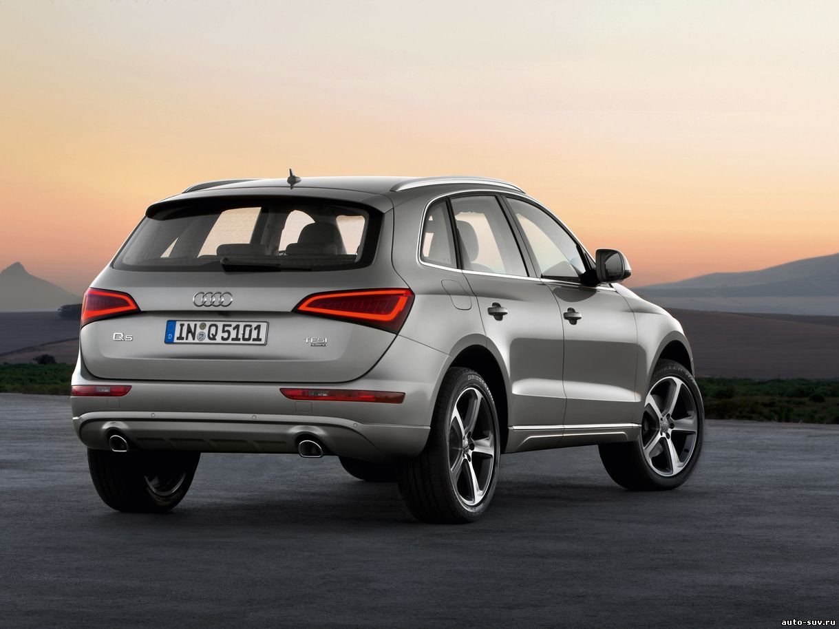 Паркетник Audi Q5 2013 года