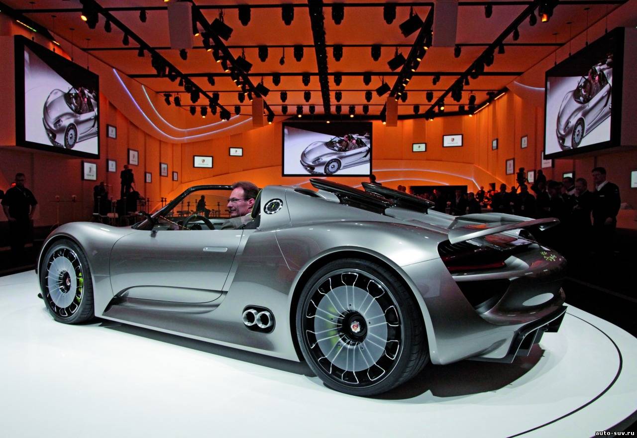 Модель Porsche 918 приобрела новые формы