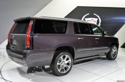 Внедорожник Cadillac Escalade 2015 года на Л.А